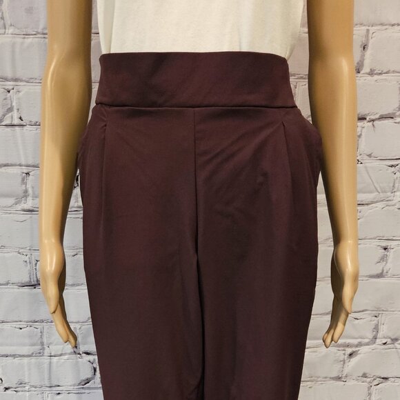 NWOT! CALVIN KLEIN, Brown/burgundy pull up elastic waist cropped pants - Picture 4 of 9